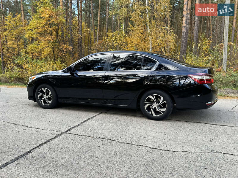 Седан Honda Accord 2017 в Нетішині