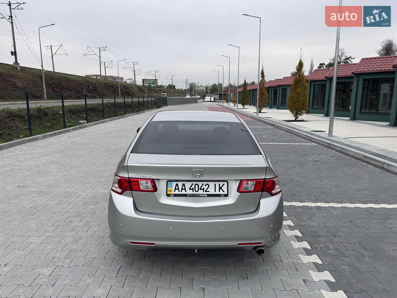 Седан Honda Accord 2008 в Киеве