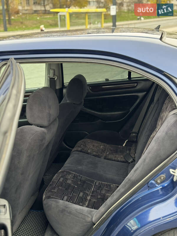 Лифтбек Honda Accord 2000 в Днепре