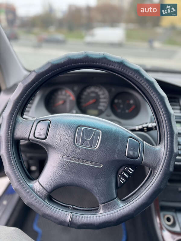 Лифтбек Honda Accord 2000 в Днепре