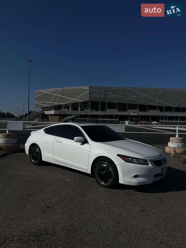 Купе Honda Accord 2008 в Львове фото Купе Honda Accord 2008 в Львове