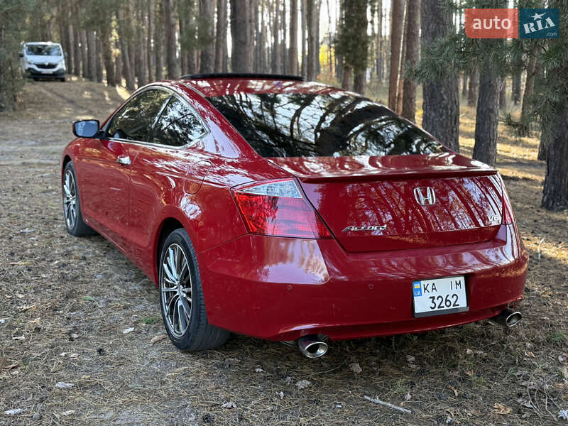 Купе Honda Accord 2008 в Радомышле