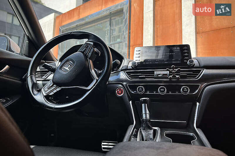 Седан Honda Accord 2018 в Киеве фото 14 Седан Honda Accord 2018 в Киеве