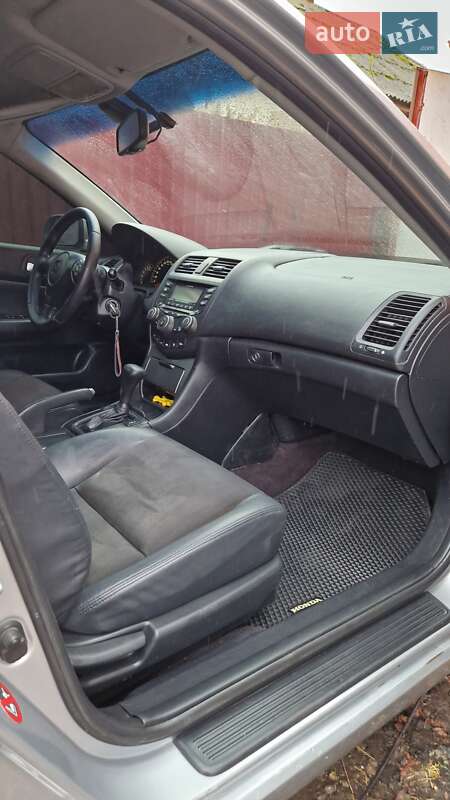 Седан Honda Accord 2004 в Березане фото 3 Седан Honda Accord 2004 в Березане