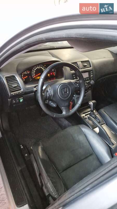 Седан Honda Accord 2004 в Березане фото 11 Седан Honda Accord 2004 в Березане