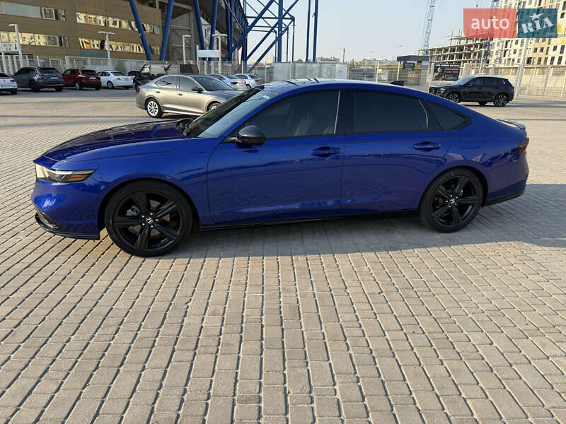 Седан Honda Accord 2023 в Луцке