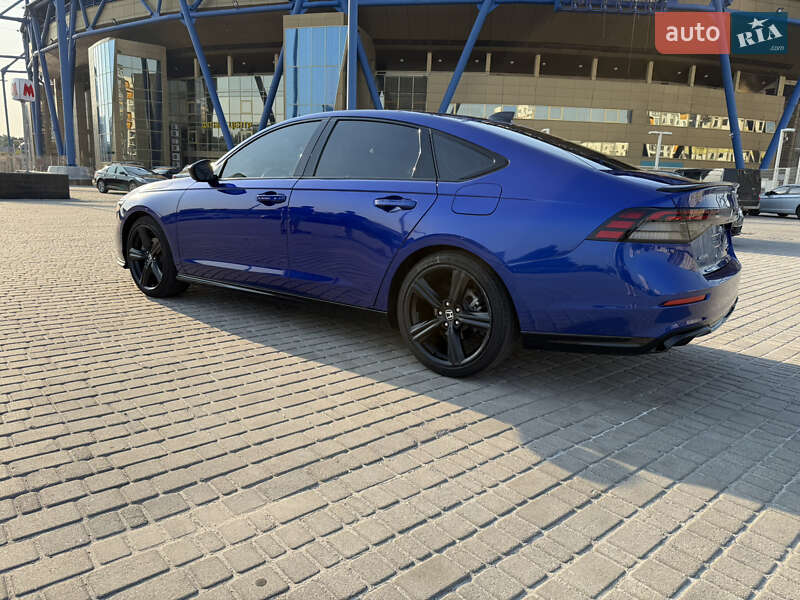 Седан Honda Accord 2023 в Луцке