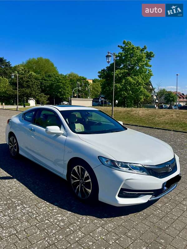 Купе Honda Accord 2016 в Киеве