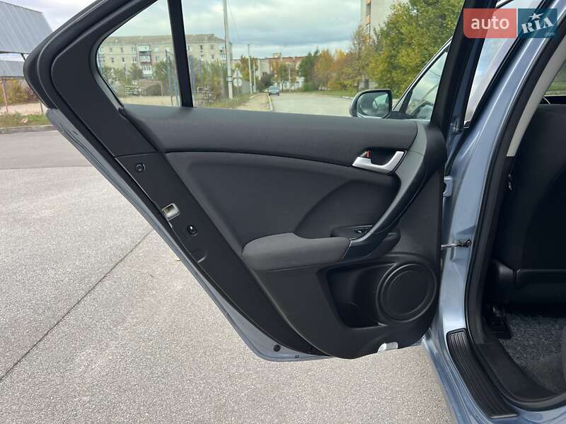 Седан Honda Accord 2013 в Богуславе фото 50 Седан Honda Accord 2013 в Богуславе