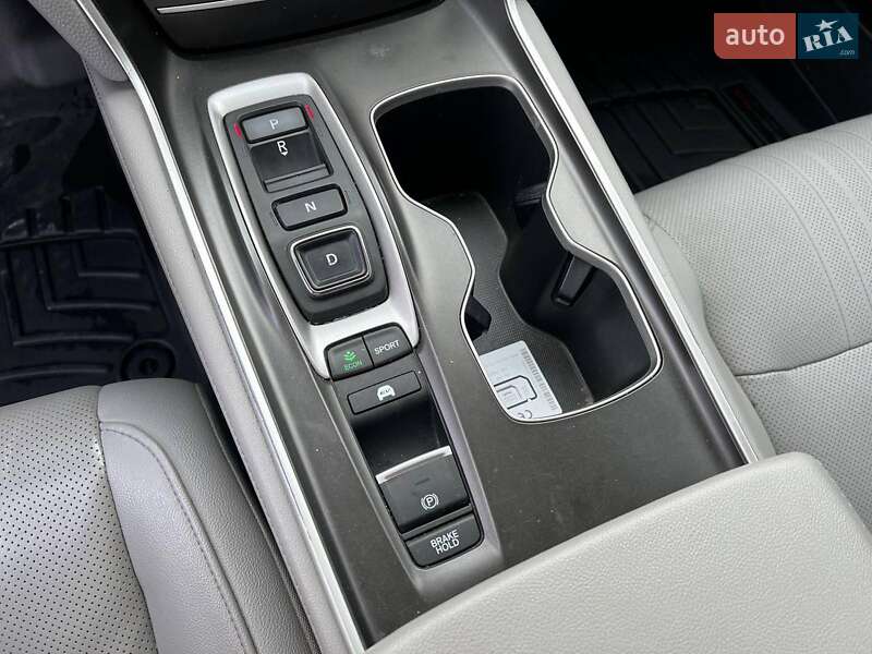 Седан Honda Accord 2019 в Львове