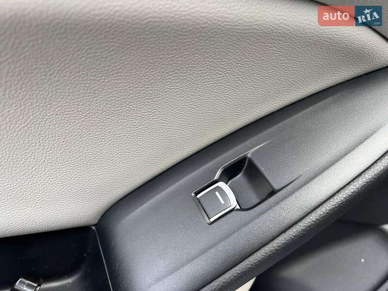 Седан Honda Accord 2019 в Львове