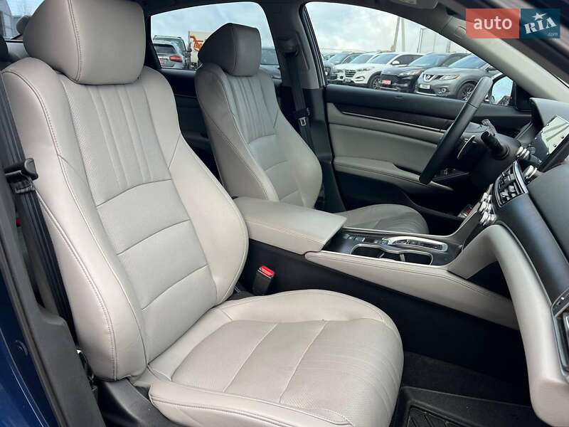 Седан Honda Accord 2019 в Львове