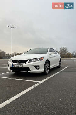 Седан Honda Accord 2015 в Києві