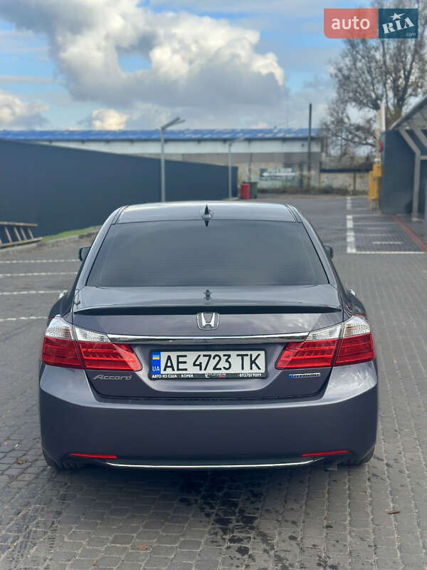 Седан Honda Accord 2014 в Дніпрі
