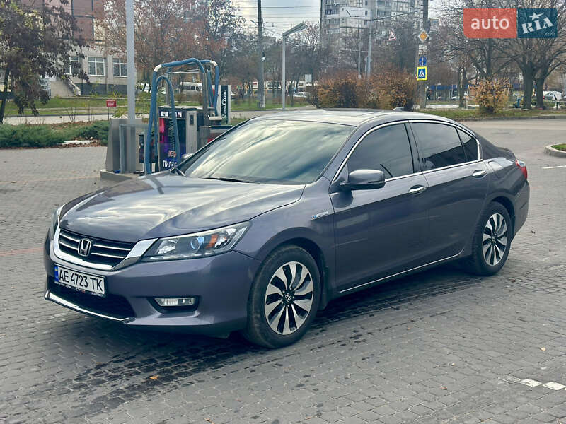 Седан Honda Accord 2014 в Дніпрі