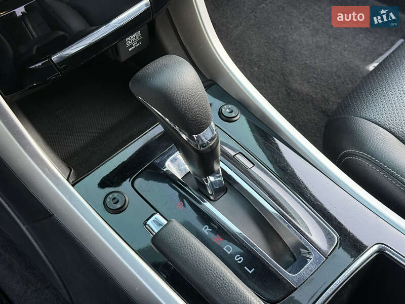 Седан Honda Accord 2015 в Ровно фото 38 Седан Honda Accord 2015 в Ровно