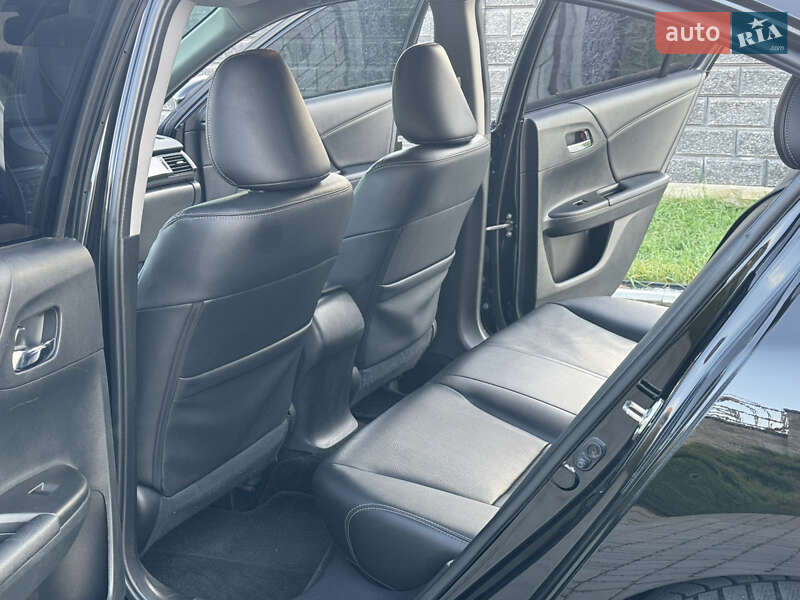 Седан Honda Accord 2015 в Ровно фото 44 Седан Honda Accord 2015 в Ровно