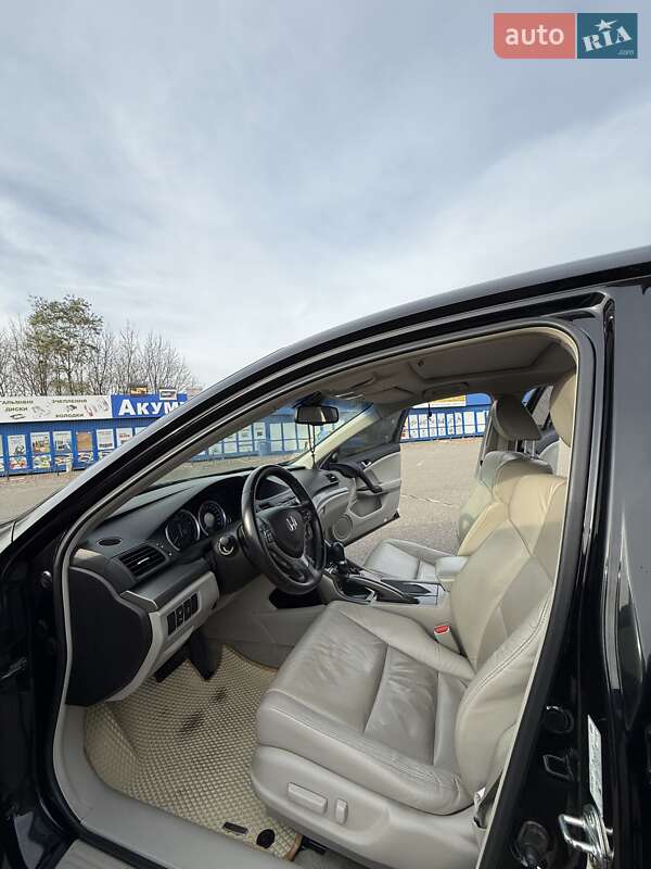 Седан Honda Accord 2011 в Киеве