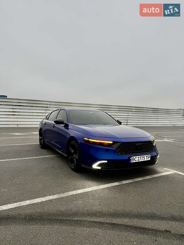 Седан Honda Accord 2024 в Львове фото Седан Honda Accord 2024 в Львове