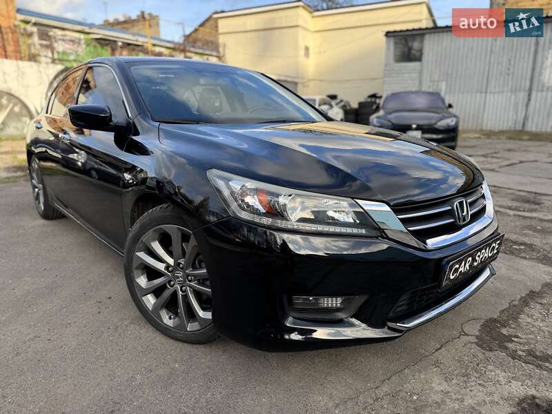 Седан Honda Accord 2015 в Одессе