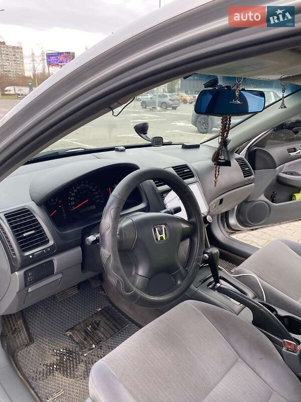 Седан Honda Accord 2004 в Киеве фото 8 Седан Honda Accord 2004 в Киеве