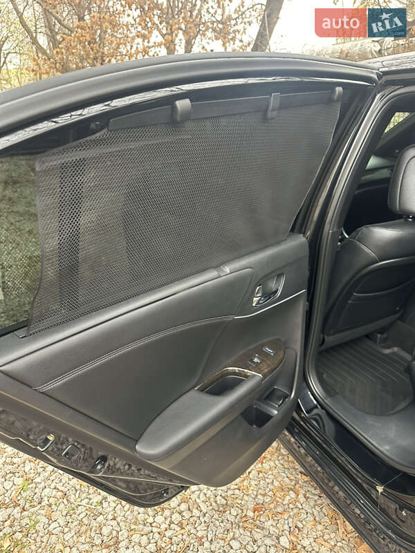 Седан Honda Accord 2013 в Днепре