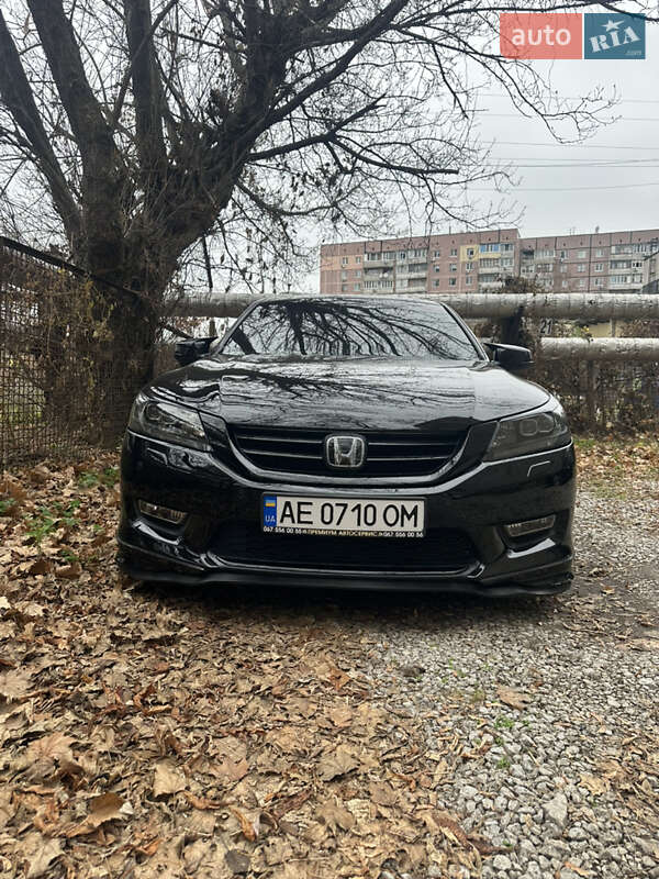 Седан Honda Accord 2013 в Днепре