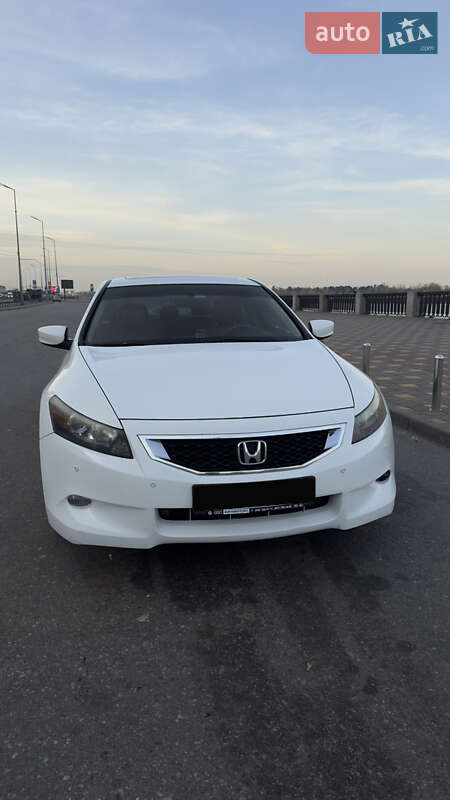 Купе Honda Accord 2008 в Киеве