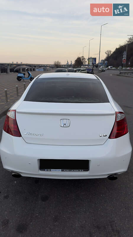 Купе Honda Accord 2008 в Киеве