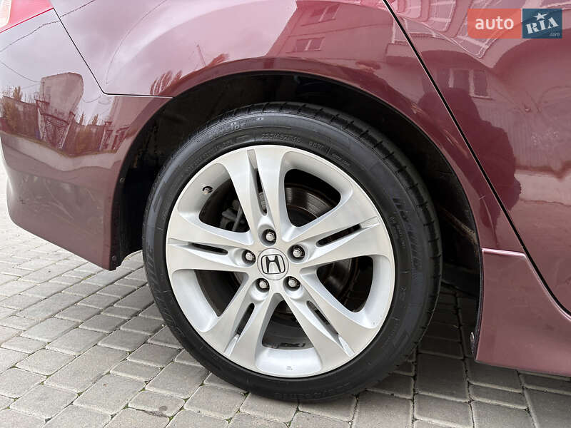 Седан Honda Accord 2012 в Одессе