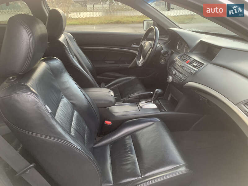 Купе Honda Accord 2008 в Киеве