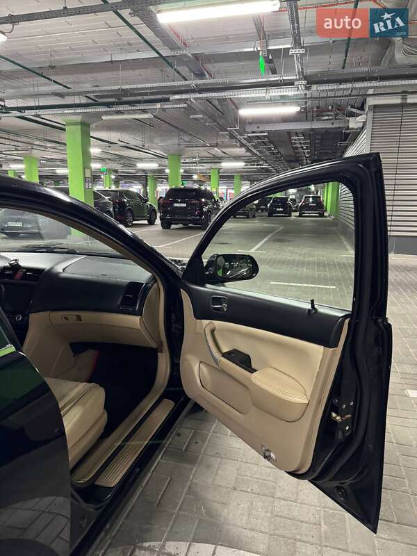 Седан Honda Accord 2003 в Киеве