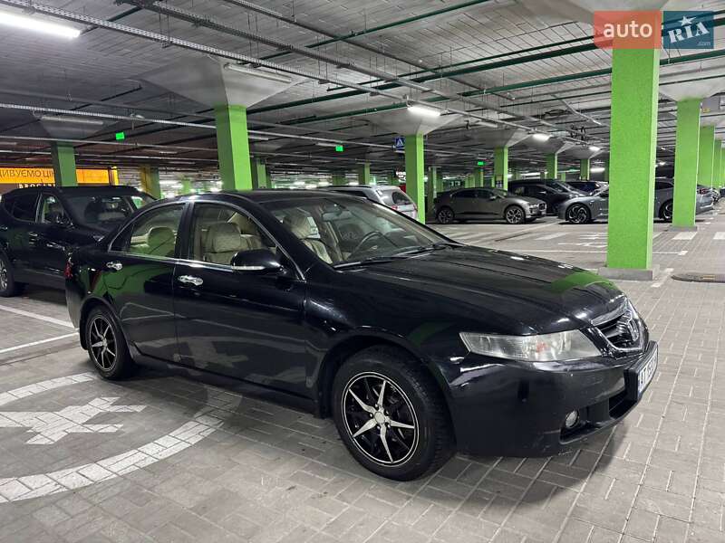 Седан Honda Accord 2003 в Киеве