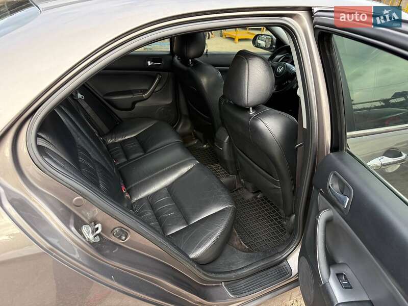 Седан Honda Accord 2006 в Харькове