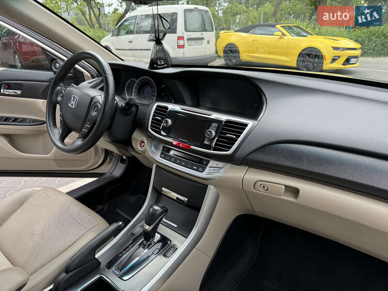 Седан Honda Accord 2013 в Киеве фото 8 Седан Honda Accord 2013 в Киеве