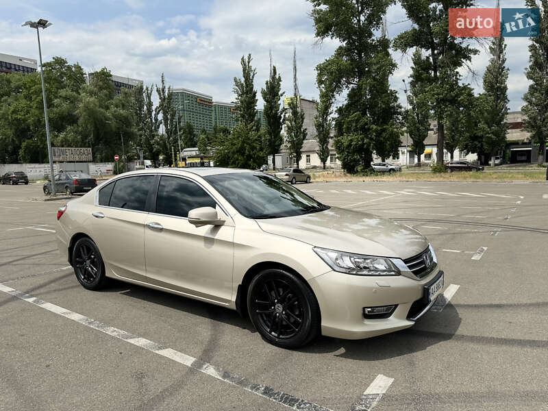 Седан Honda Accord 2013 в Киеве фото 19 Седан Honda Accord 2013 в Киеве
