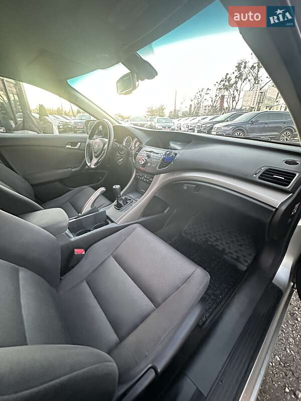 Универсал Honda Accord 2010 в Белогородке фото 21 Универсал Honda Accord 2010 в Белогородке