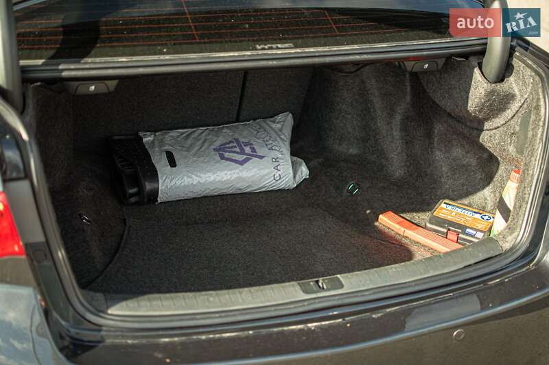 Седан Honda Accord 2012 в Львове