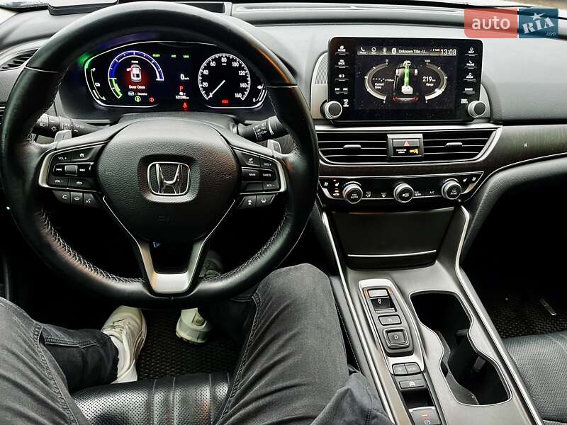 Седан Honda Accord 2019 в Киеве