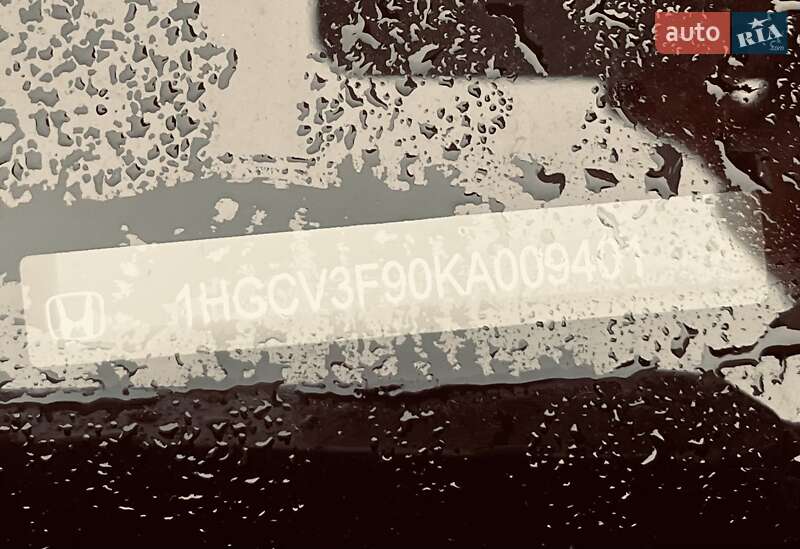 Седан Honda Accord 2019 в Киеве