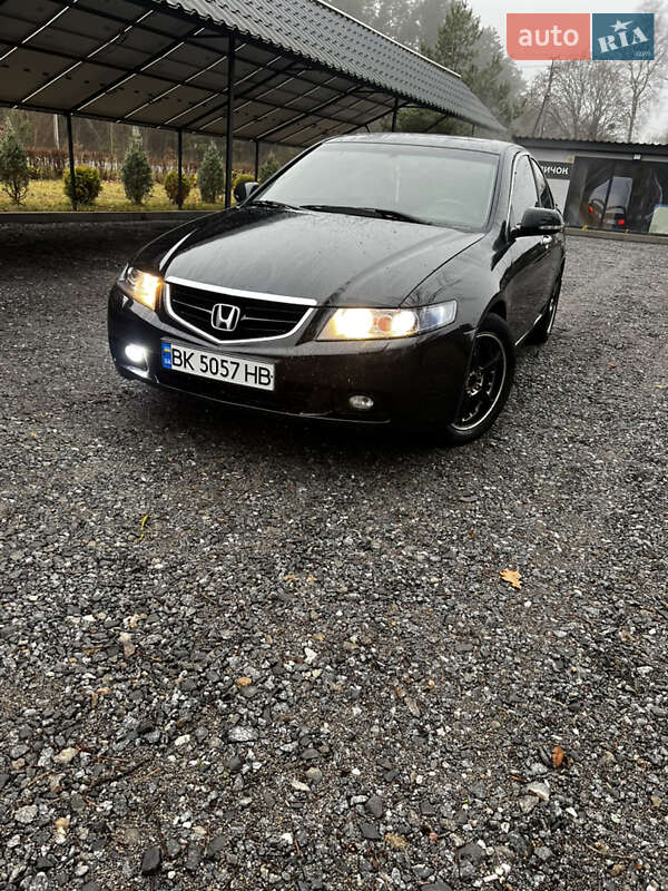 Седан Honda Accord 2003 в Славуте