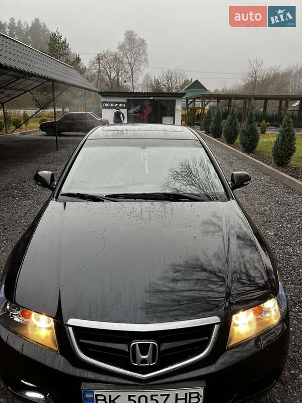 Седан Honda Accord 2003 в Славуте