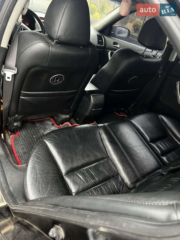 Седан Honda Accord 2003 в Славуте