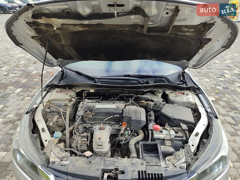 Седан Honda Accord 2013 в Тульчине