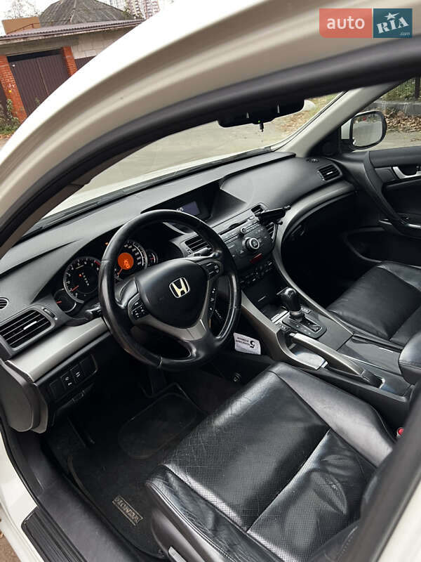 Седан Honda Accord 2008 в Киеве