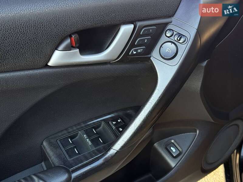 Седан Honda Accord 2008 в Киеве