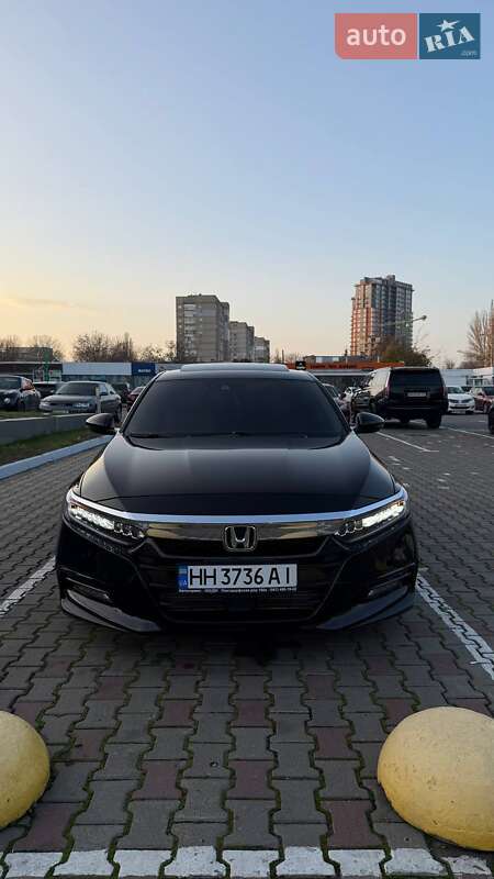 Седан Honda Accord 2018 в Одессе
