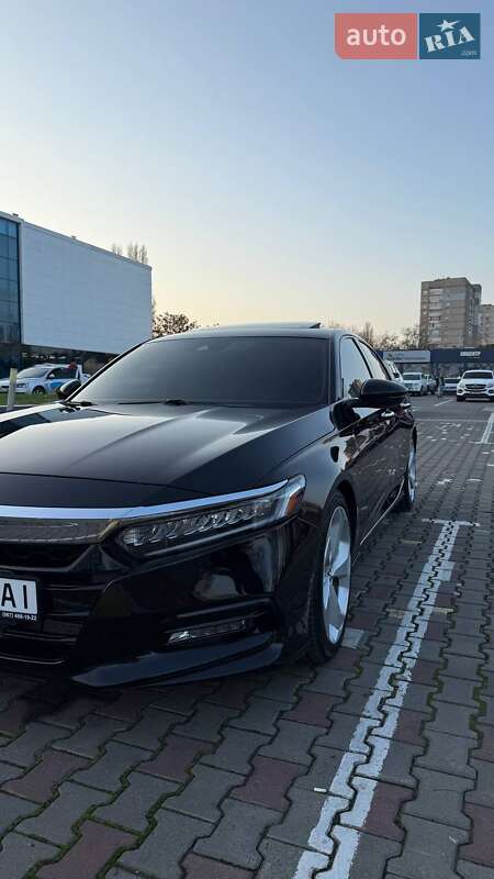 Седан Honda Accord 2018 в Одессе