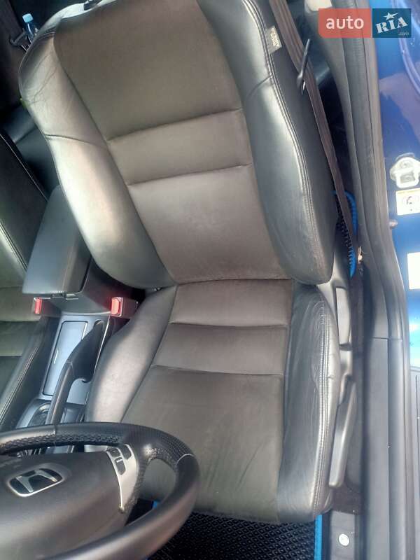 Седан Honda Accord 2004 в Чернігові