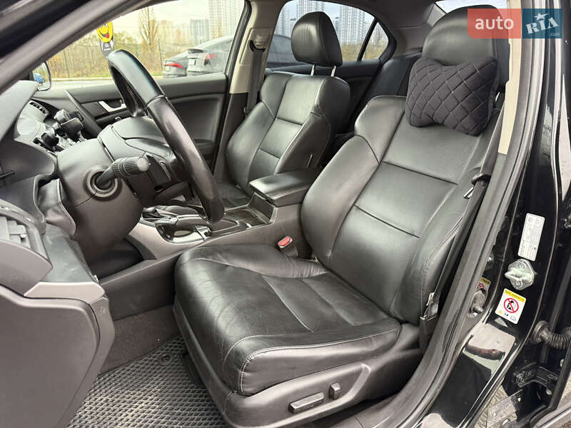 Седан Honda Accord 2011 в Киеве